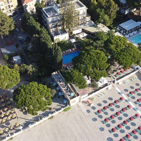 דיאנו מרינה Hotel Eden Park מראה חיצוני תמונה