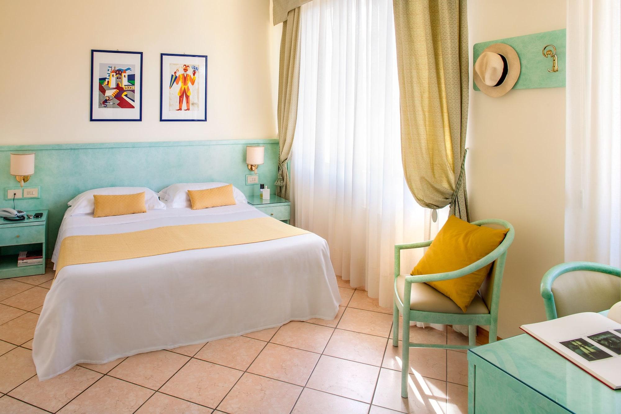 דיאנו מרינה Hotel Eden Park מראה חיצוני תמונה