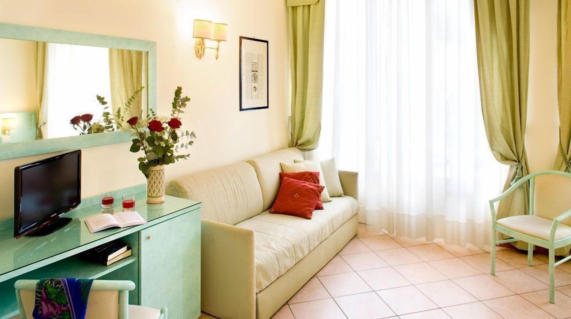 דיאנו מרינה Hotel Eden Park מראה חיצוני תמונה